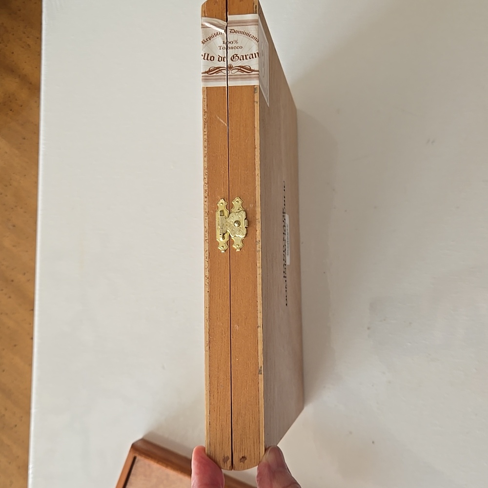 Two RCC Reserva Cristobal Colon wood Cigar Boxes - Picture 5 of 14
